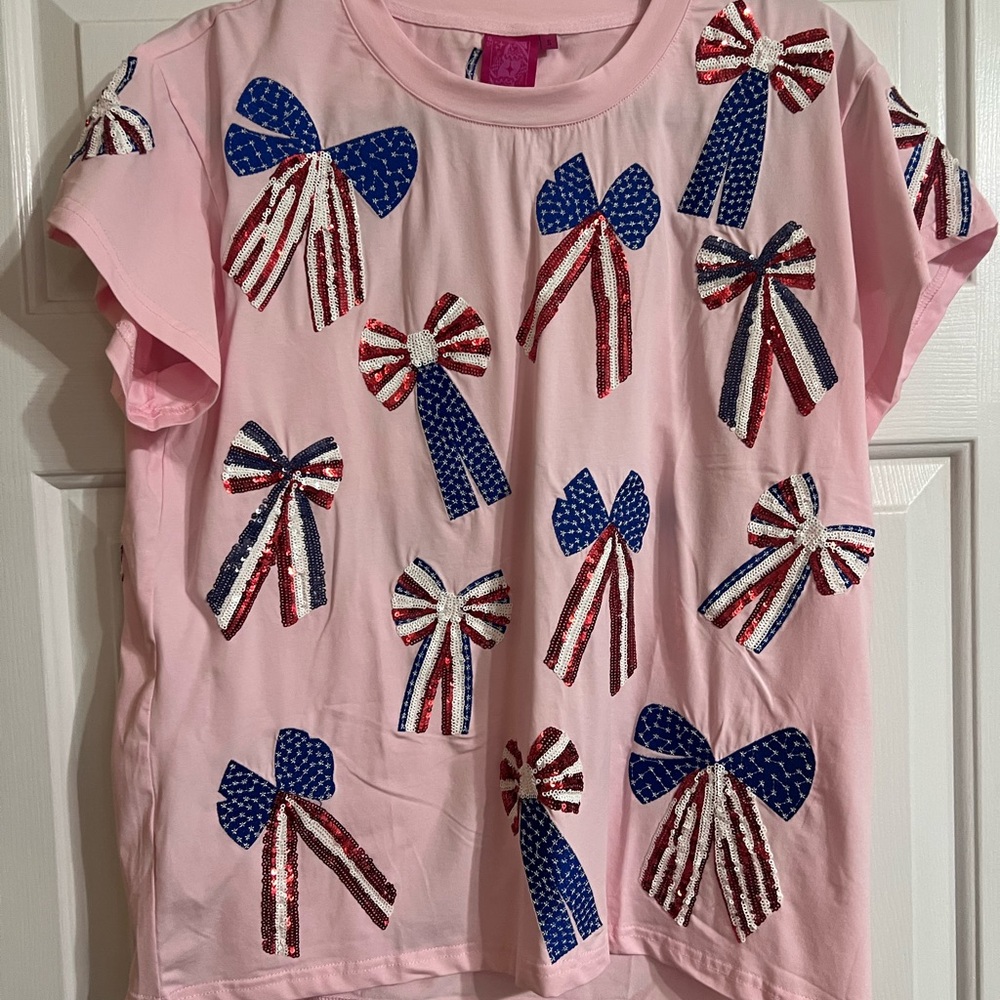 QUEEN OF SPARKLES Pink Tee with Patriotic Bow Design